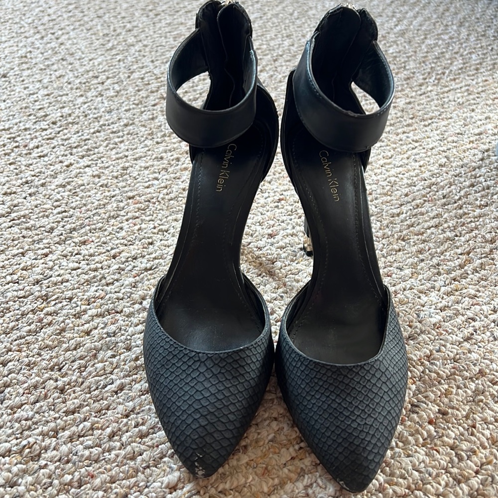 Calvin Klein Tanda heels size 7.5M